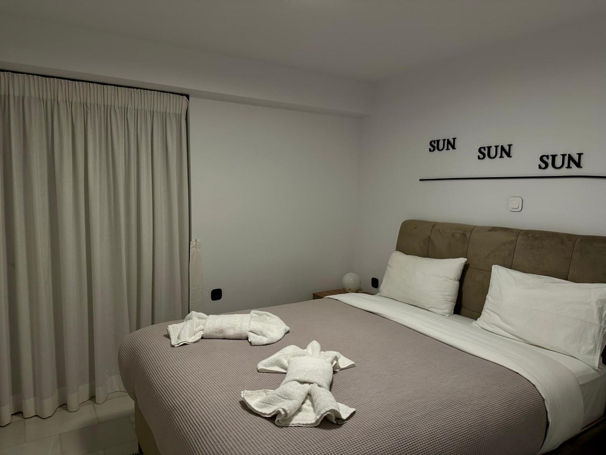 Becool Apartment Porto Rafti Bagian luar foto